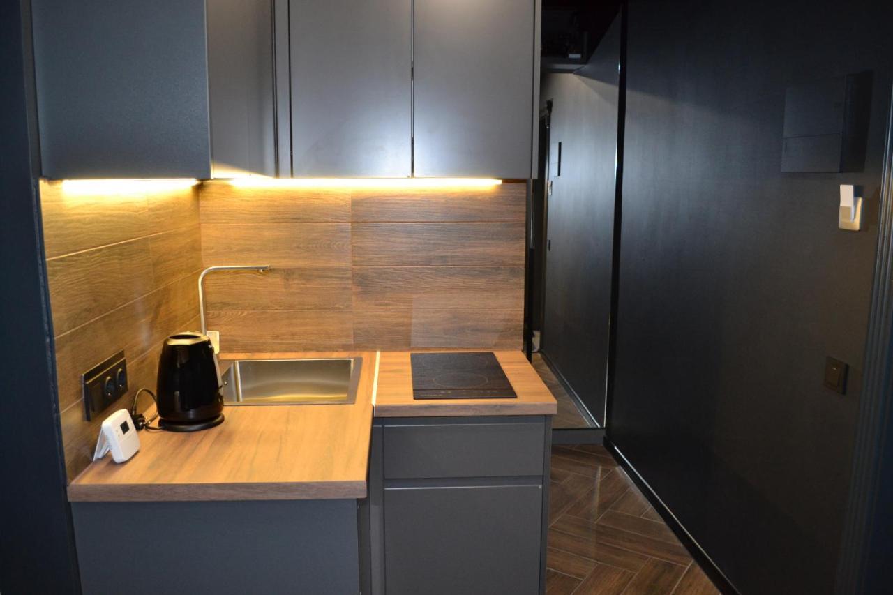 Central Gate Apartment Chernivtsi Ngoại thất bức ảnh