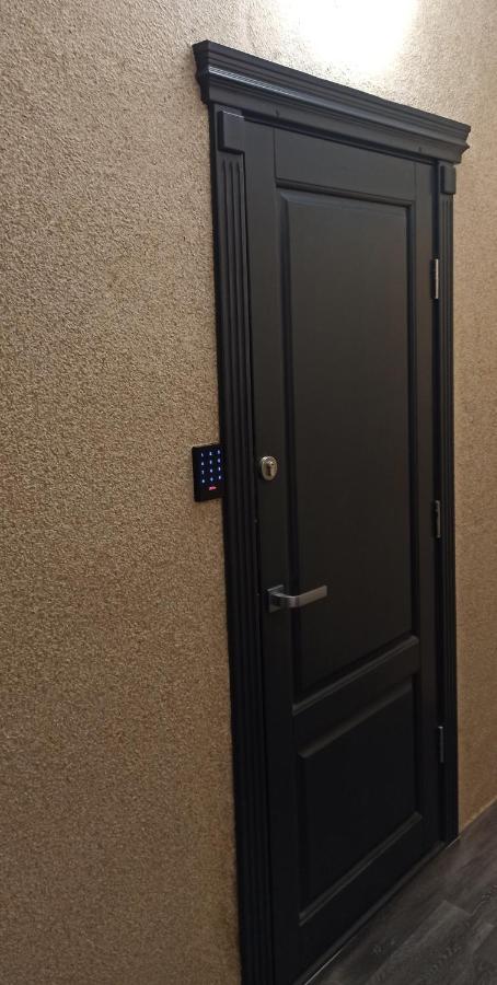 Central Gate Apartment Chernivtsi Ngoại thất bức ảnh